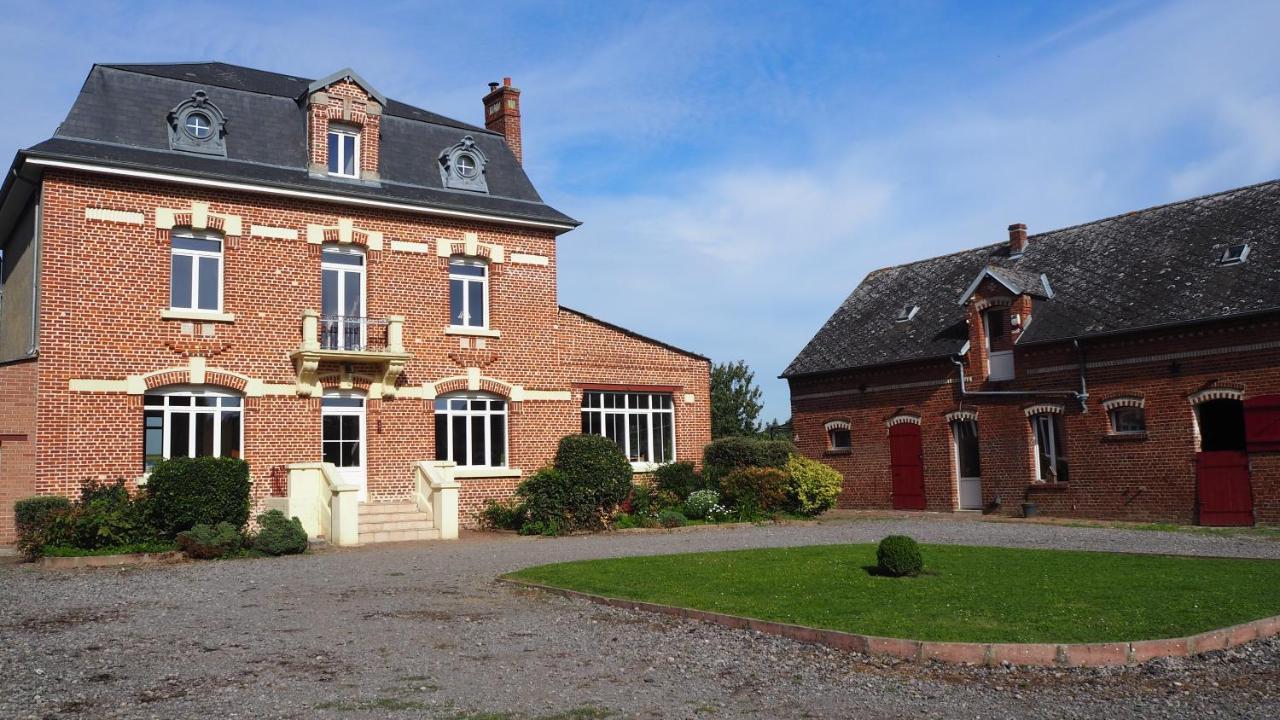 Chez Berenice Et Clement Miraumont Esterno foto
